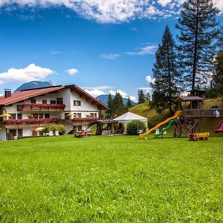Ferienhaus Kirchplatzl Leutasch Exterior foto